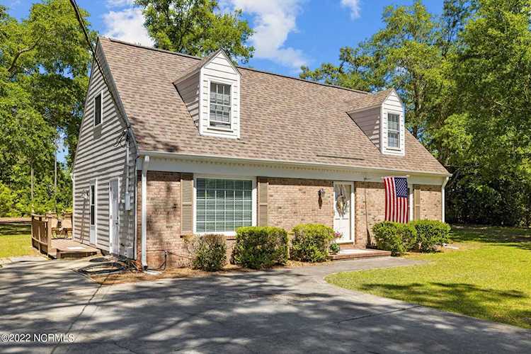 902 Oxford Drive Morehead City, NC 28557 | MLS 100329116 Photo 1