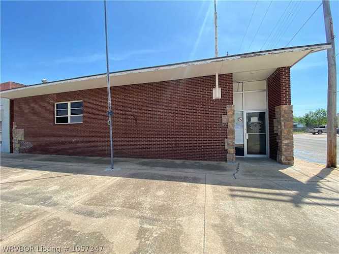 100 N Kentucky Ave Panama, OK 74951