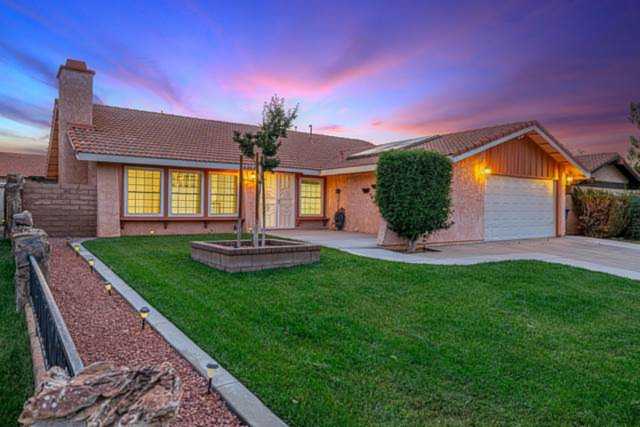 44645 Calston Avenue Lancaster, CA 93535