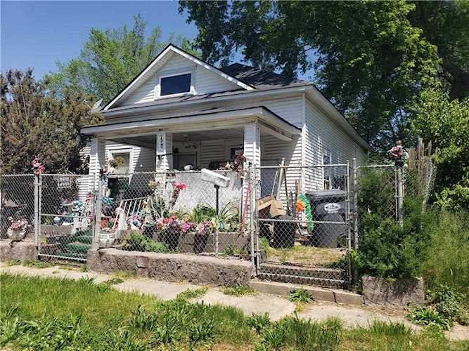 1518 W 13th St Anderson, IN 46016 | MLS 21856047 Photo 1