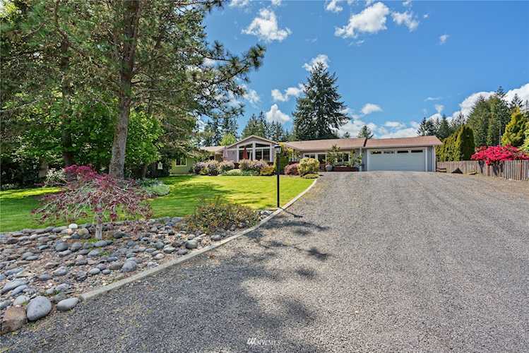 107 Raymond Place Chehalis, WA 98532