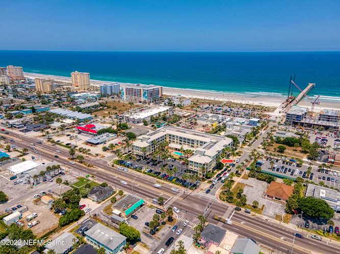525 3rd St Jacksonville Beach, FL 32250