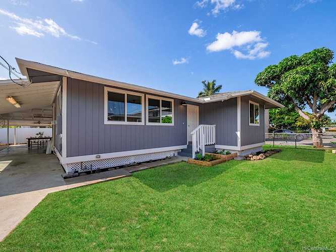 524 Auwai Street #A Kailua, HI 96734