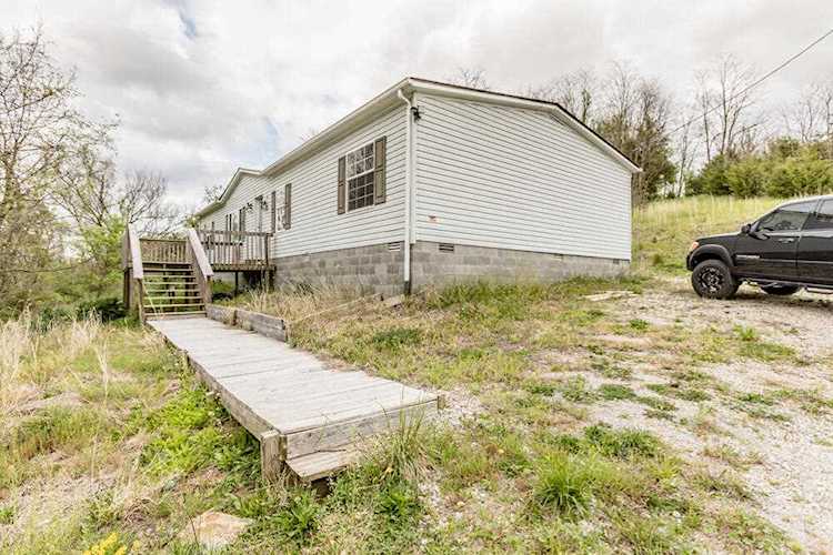 735 Finnell Pike Georgetown, KY 40324