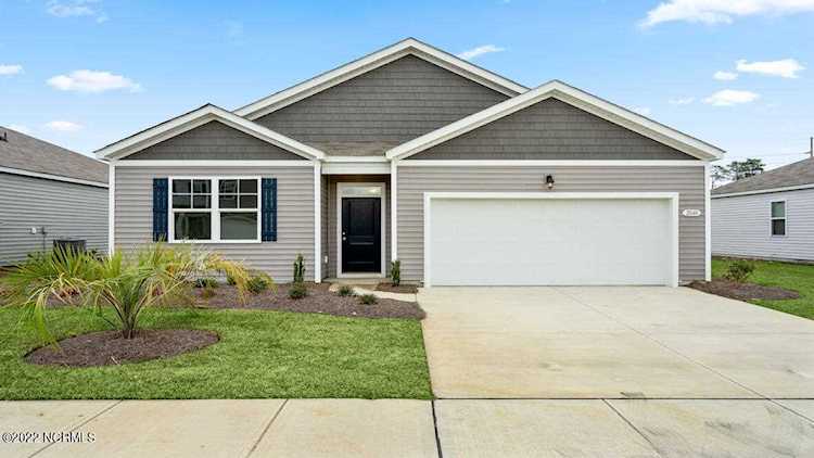 1057 Burled Oak Ridge Loop Bolivia, NC 28422