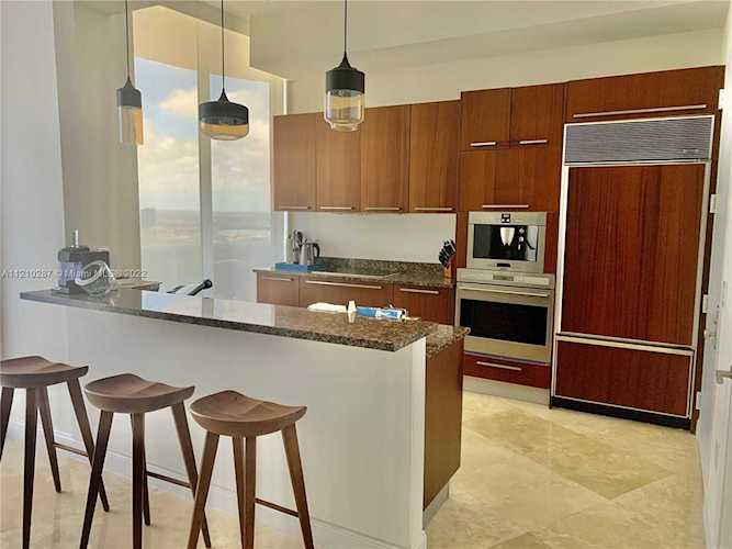 15811 Collins Ave #3305 Sunny Isles Beach, FL 33160