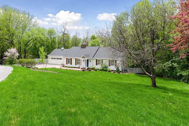 3922 Heathcote Road Deephaven, MN 55391