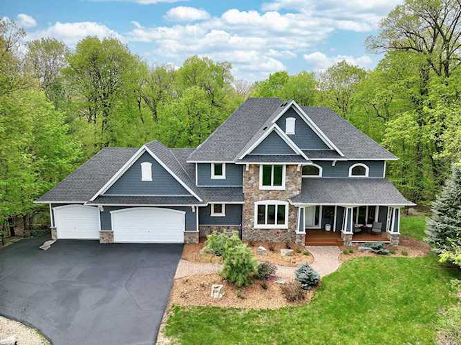 975 Weston Ridge Parkway Chaska, MN 55318