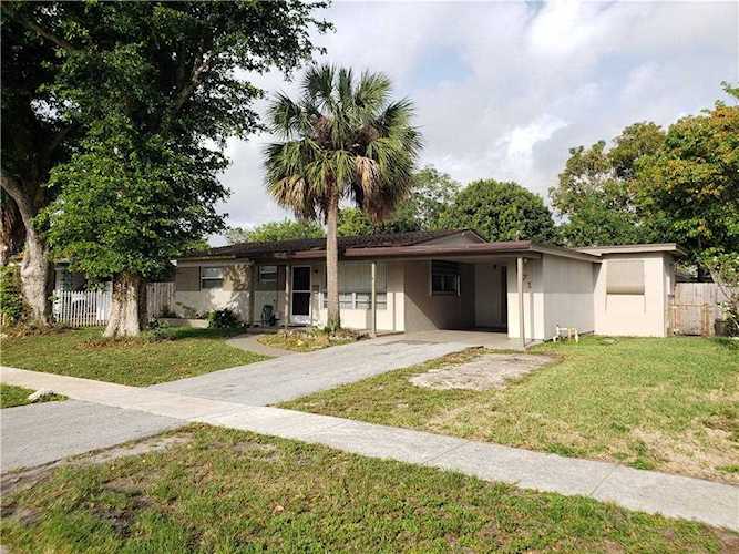 571 SW 29th Terrace Fort Lauderdale, FL 33312