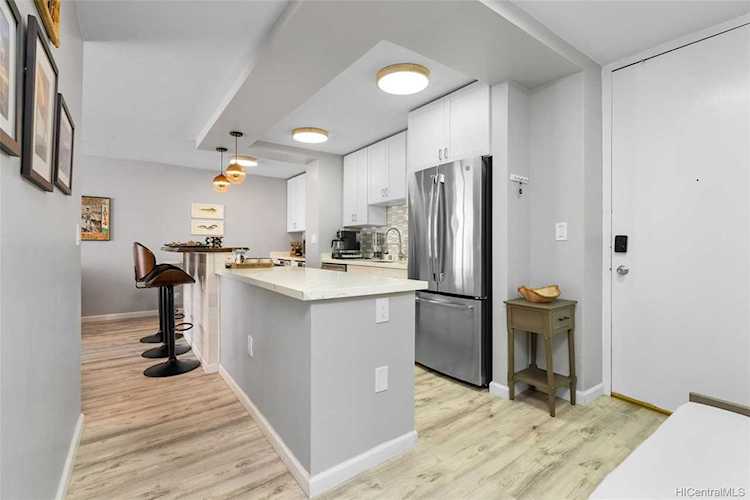 2415 Ala Wai Boulevard #1806 condo for sale in Honolulu, HI 202209744 - Oahu Real Estate Photo 1