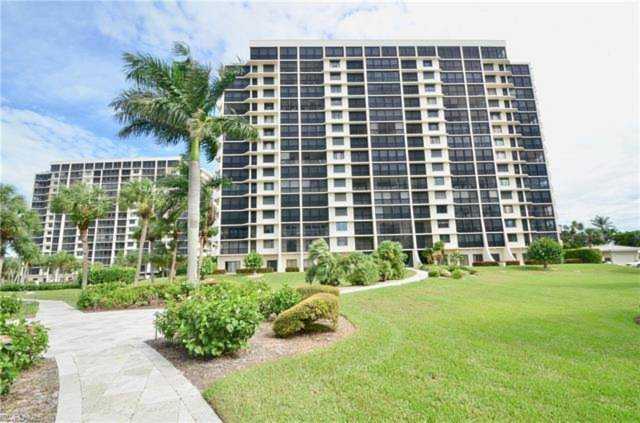 10851 Gulf Shore Dr #1004 Naples, FL 34108