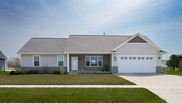 4545 Cottonwood Ln De Pere, WI 54115