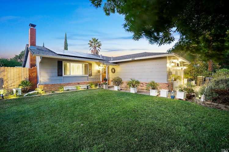 1582 Quail Drive Fairfield, CA 94533 | MLS 322035442 Photo 1