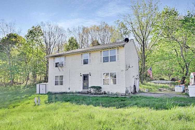 28 Toc Drive Highland, NY 12528 | MLS H6187669 Photo 1