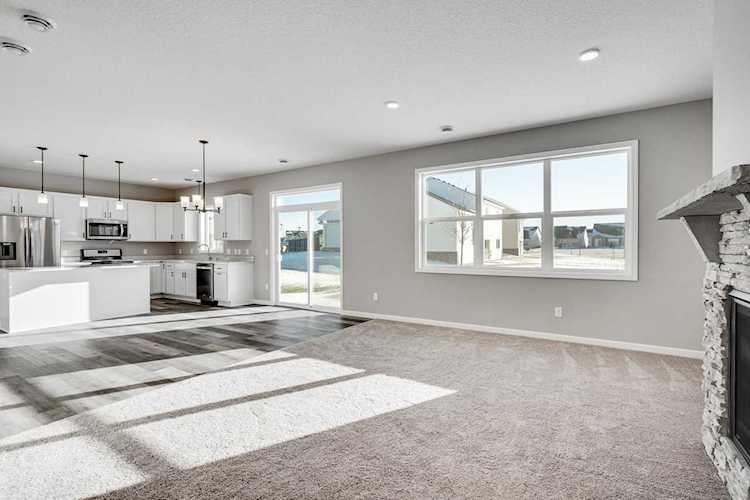 8865 152nd Ramsey, MN 55303