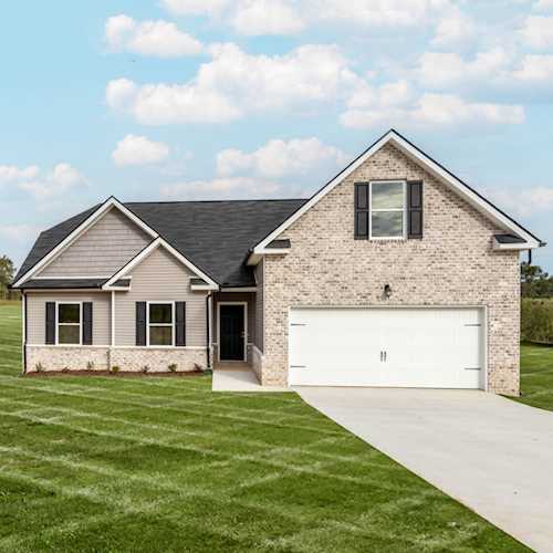 1027 E Piney Rd Dickson, TN 37055