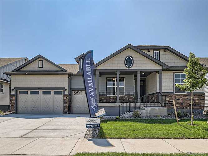 8860 S Quatar Ct Aurora, CO 80016