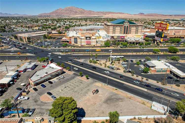 4241 S Nellis Blvd Las Vegas, NV 89121