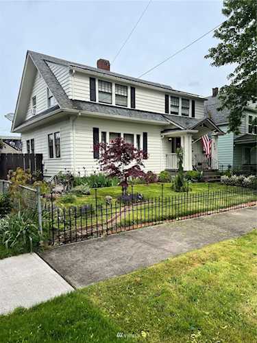 609 S 3rd Ave Kelso, WA 98626