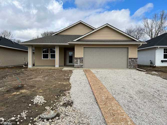 17745 Everest Avenue Lakeville, MN 55044