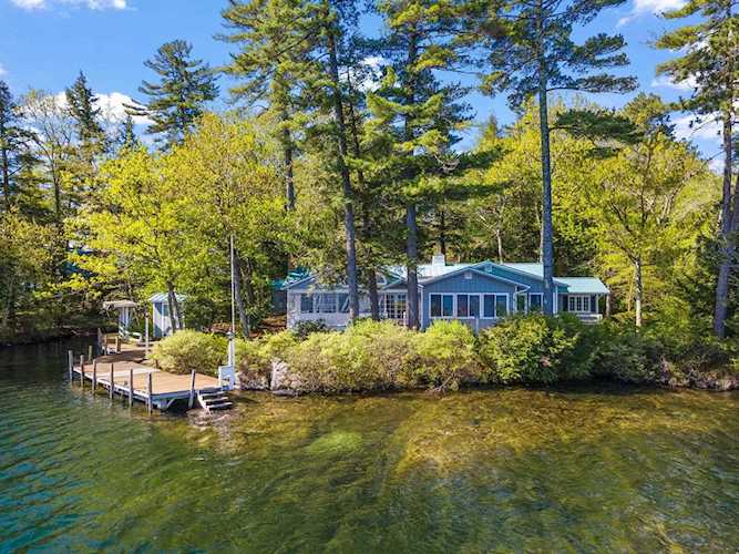 40 Oak Island Rd Meredith, NH 03253