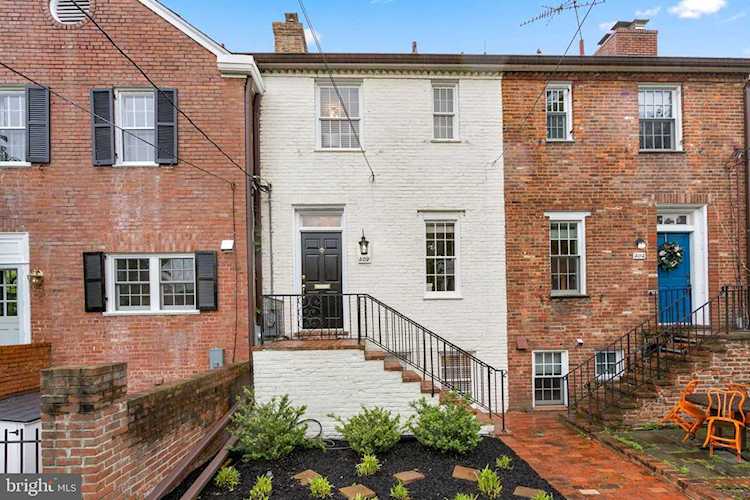402 Jefferson St Alexandria, VA 22314