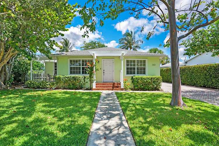 240 Vanderbilt Drive Lake Worth Beach, FL 33460