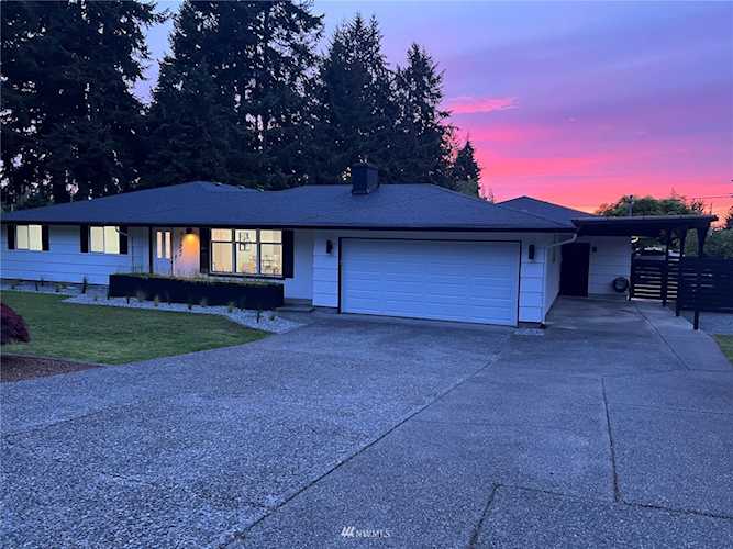 4102 Beechwood Dr W University Place, WA 98466