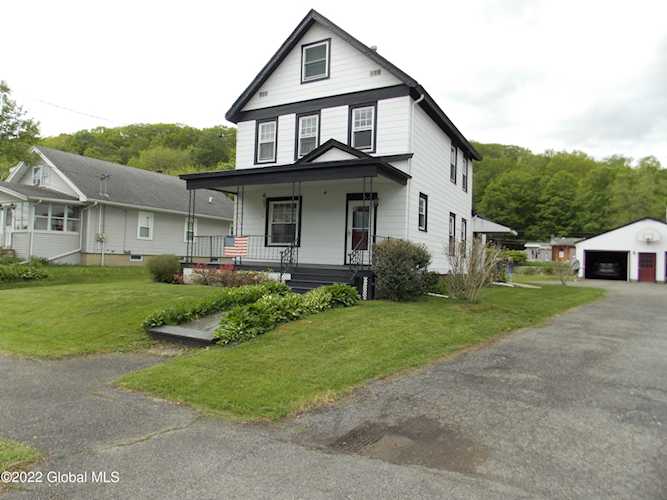989 Altamont Blvd Altamont, NY 12009