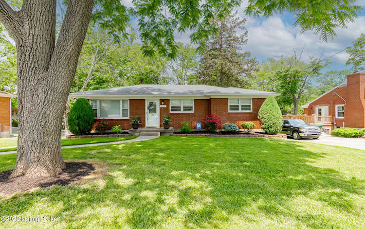 8907 Michael Edward Dr Louisville, KY 40291