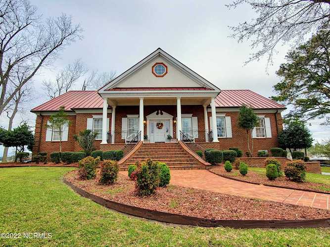 9 Burton Place Jacksonville, NC 28540