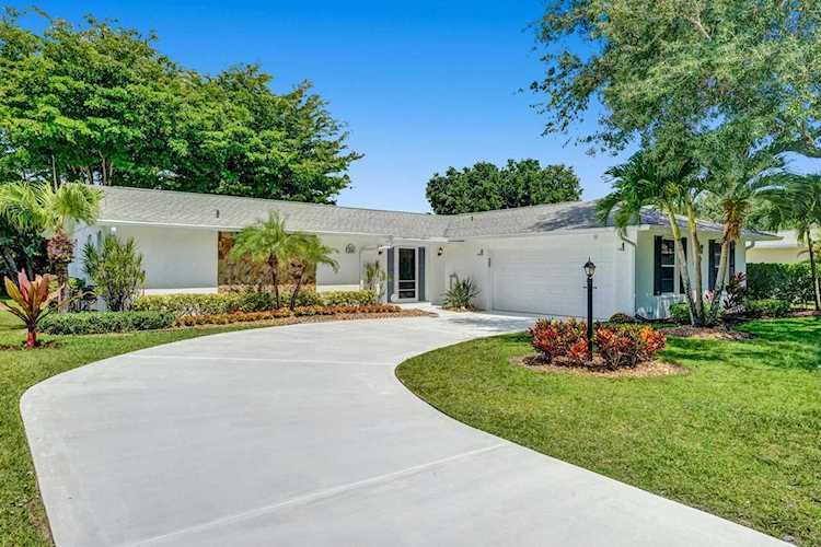 18220 SE Wooden Bridge Lane Jupiter, FL 33469
