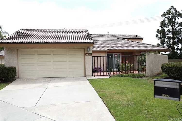 8462 Basin Circle Huntington Beach, CA 92646 | MLS OC22105694 Photo 1