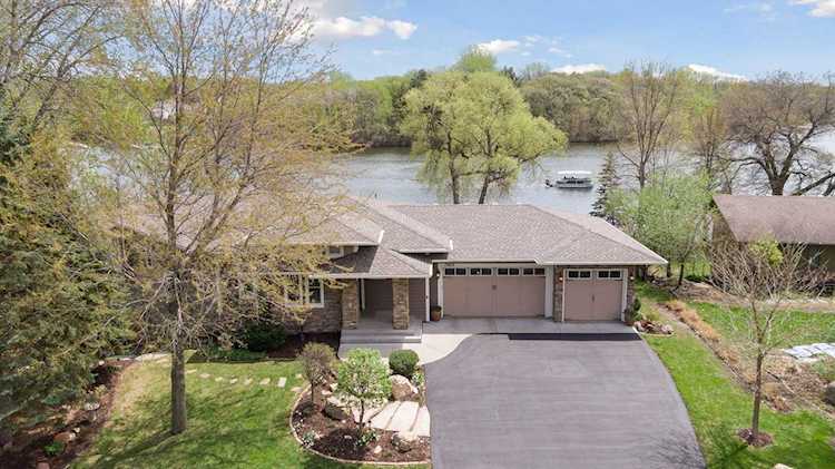 13813 Frontier Lane Burnsville, MN 55337