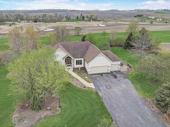 21095 Sunnyhill Lane Corcoran, MN 55340