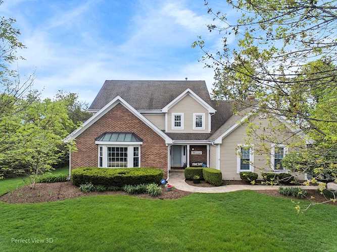 36684 N Old Woods Trl Gurnee, IL 60031