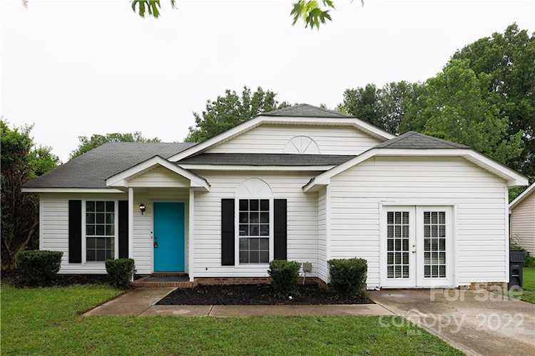 1311 Level Creek Ln Charlotte, NC 28214