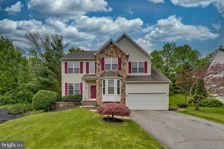 1353 Meadowview Dr Pottstown, PA 19464 | MLS PAMC2038950 Photo 1