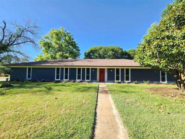 201 Oak Street Highland Village, TX 75077