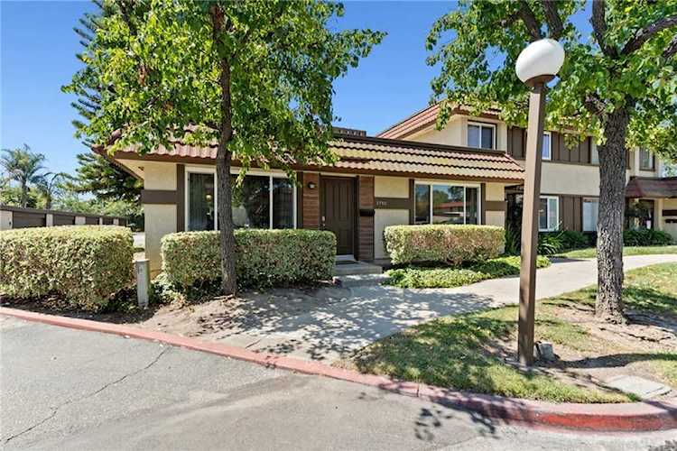 2750 W Parkdale Dr Anaheim, CA 92801 | MLS CV22072352 Photo 1