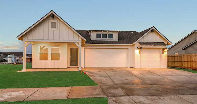 1397 NW Willow Parkway Rd Madras, OR 97741
