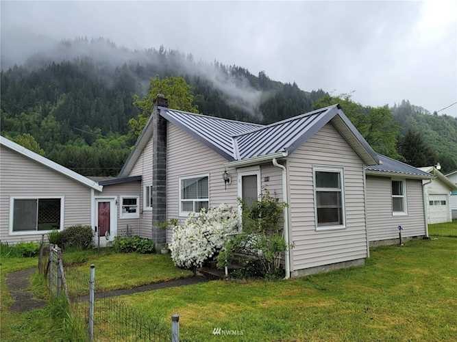 311 Westlake Ave Morton, WA 98356