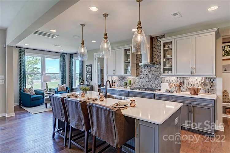 16211 Tulloch Rd Charlotte, NC 28278
