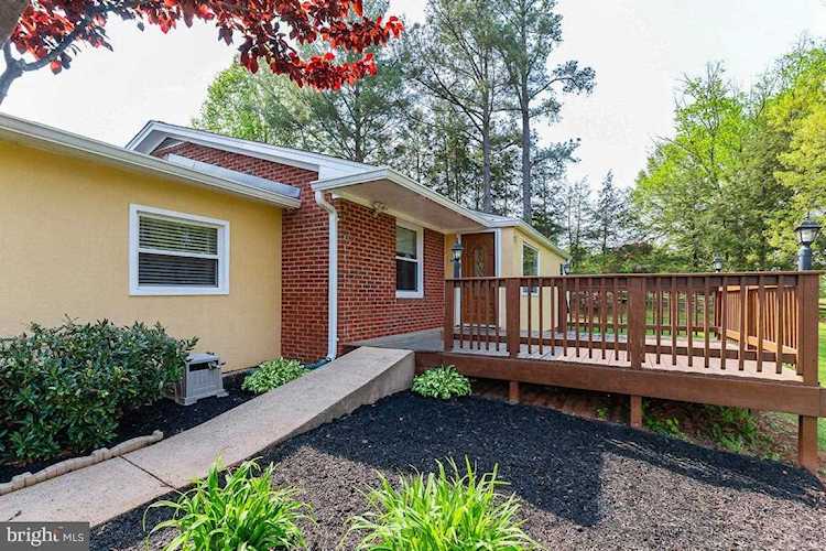 12213 Lucasville Rd Manassas, VA 20112 | MLS VAPW2026634 Photo 1