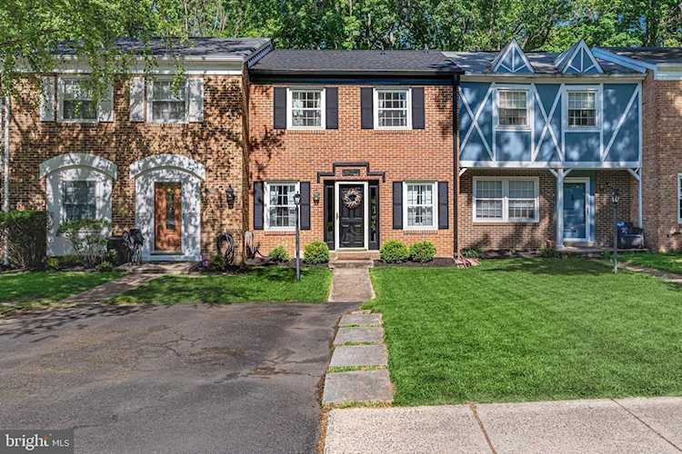 6254 Paddington Ln Centreville, VA 20120 | MLS VAFX2071640 Photo 1