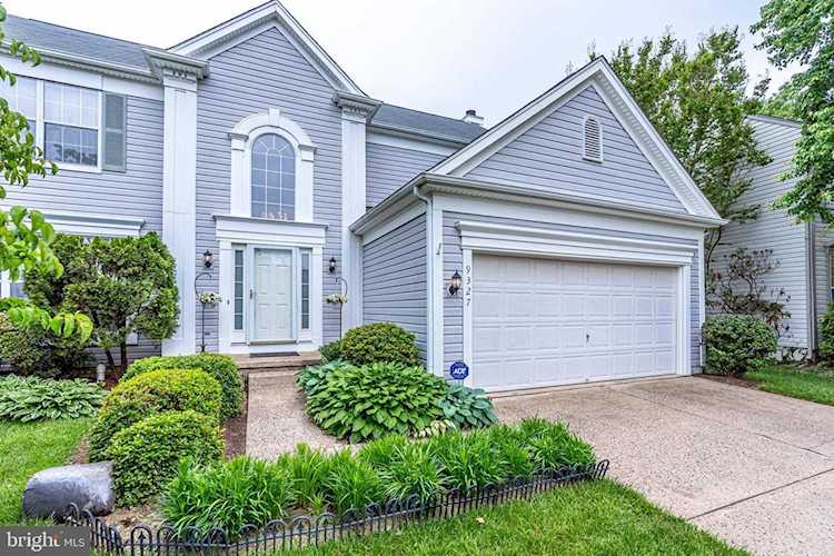 9327 Amaryllis Ave Manassas, VA 20110
