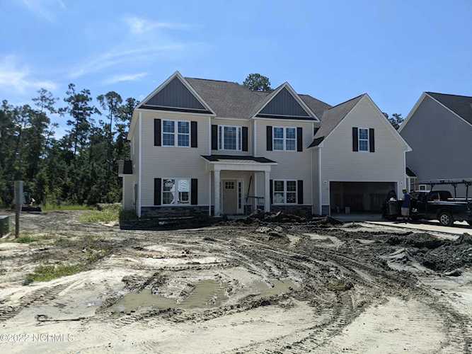 135 W Broughton Lane Rocky Point, NC 28457