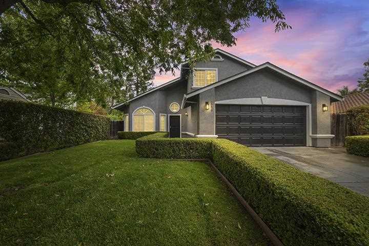 Selling Silicon Valley Photo 1