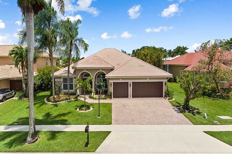 21384 Crestfalls Court Boca Raton, FL 33428