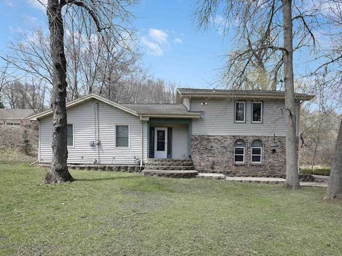 2139 Edgerton Street Maplewood, MN 55117